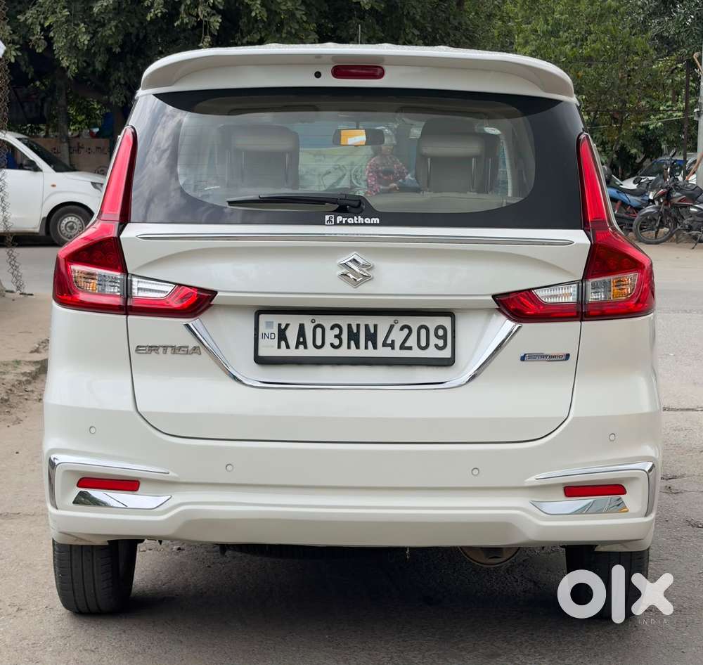 Maruti Suzuki Ertiga 1.5 Zxi Plus Shvs, 2022, Petrol