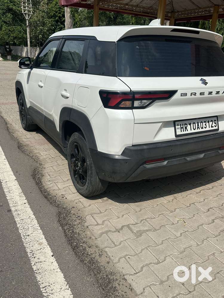 Maruti Suzuki Brezza 1.5 Vxi Smart Hybrid, 2023, Petrol