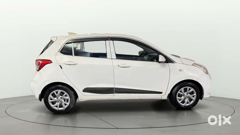 Hyundai Grand I10 Sportz 1.2 Kappa Vtvt, 2017, Petrol
