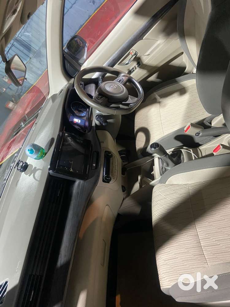 Toyota Rumion V Petrol 2025
