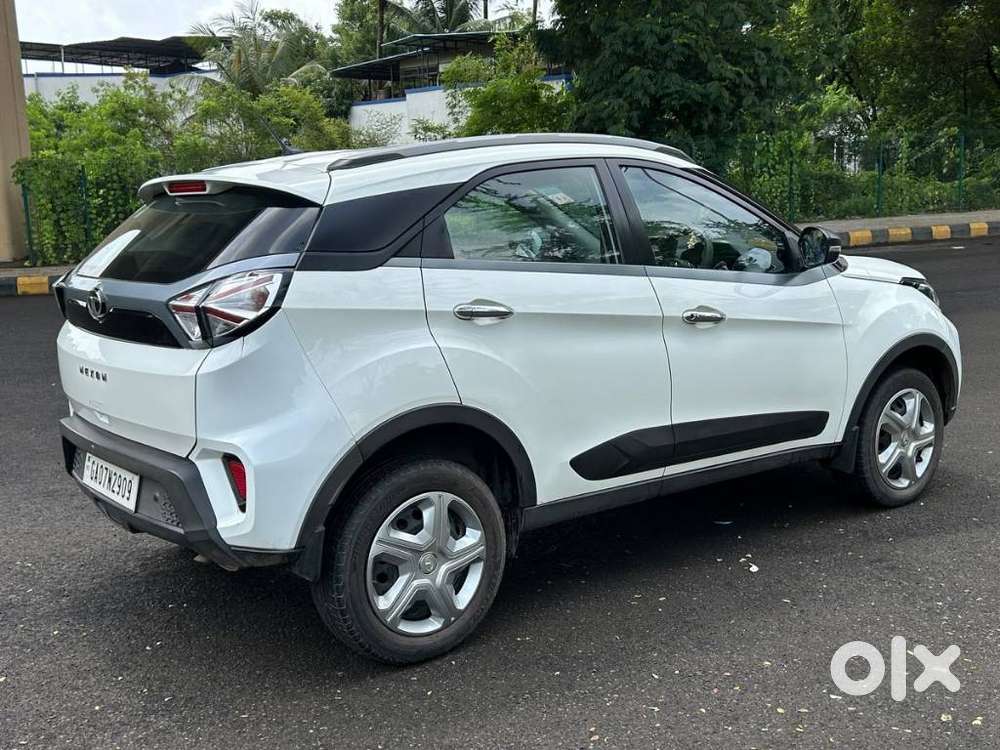 Tata Nexon 1.2 Revotron Xma Amt (s), 2022, Petrol