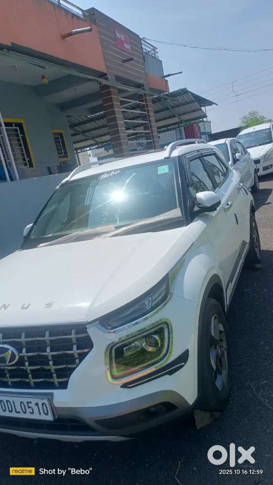 Hyundai Venue 2020 Diesel 121210 Km Driven