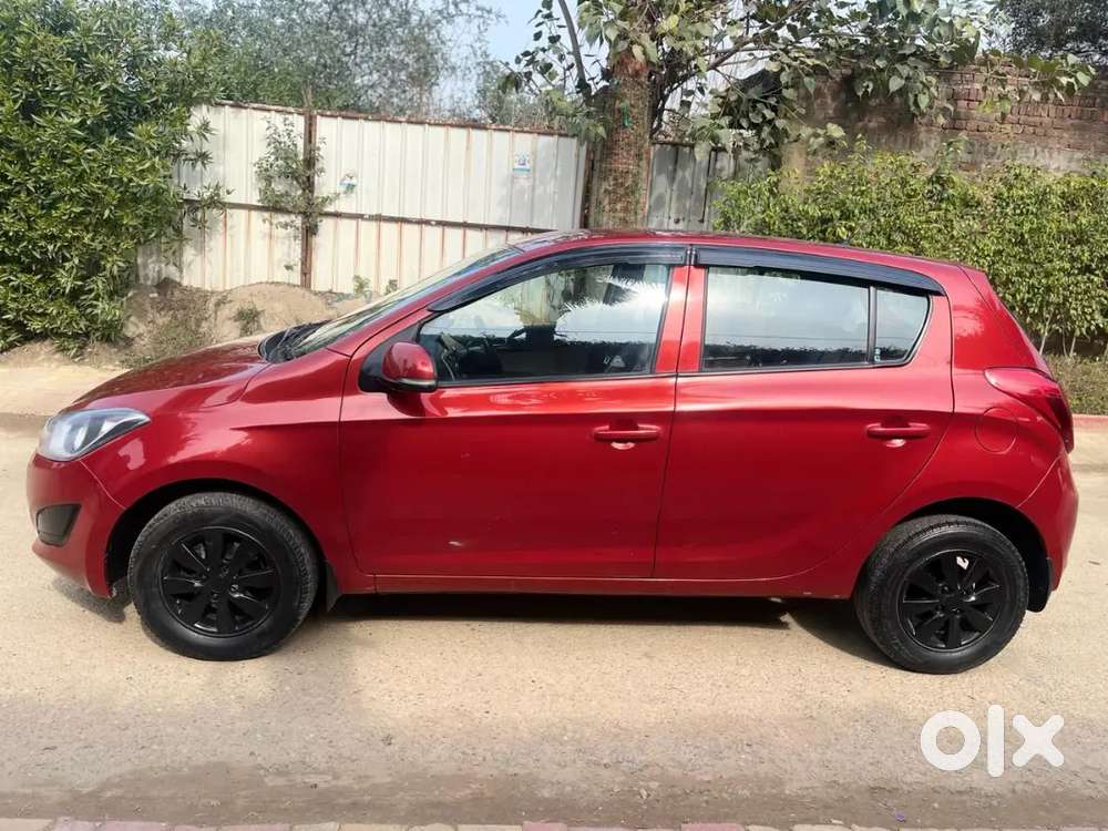 Hyundai I20 Sportz 2012 Car