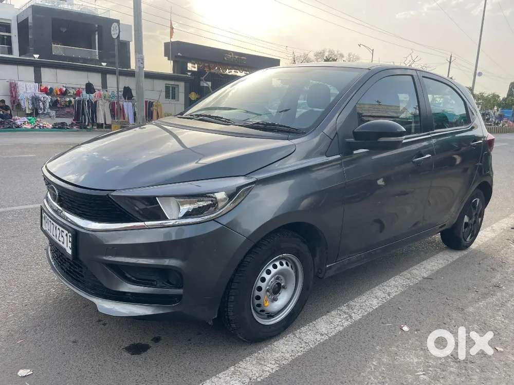Tata Tiago 2025 Petrol 8000 Km Driven