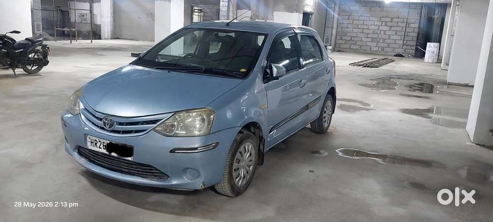 Toyota Etios Liva 2012 Petrol Well Maintained