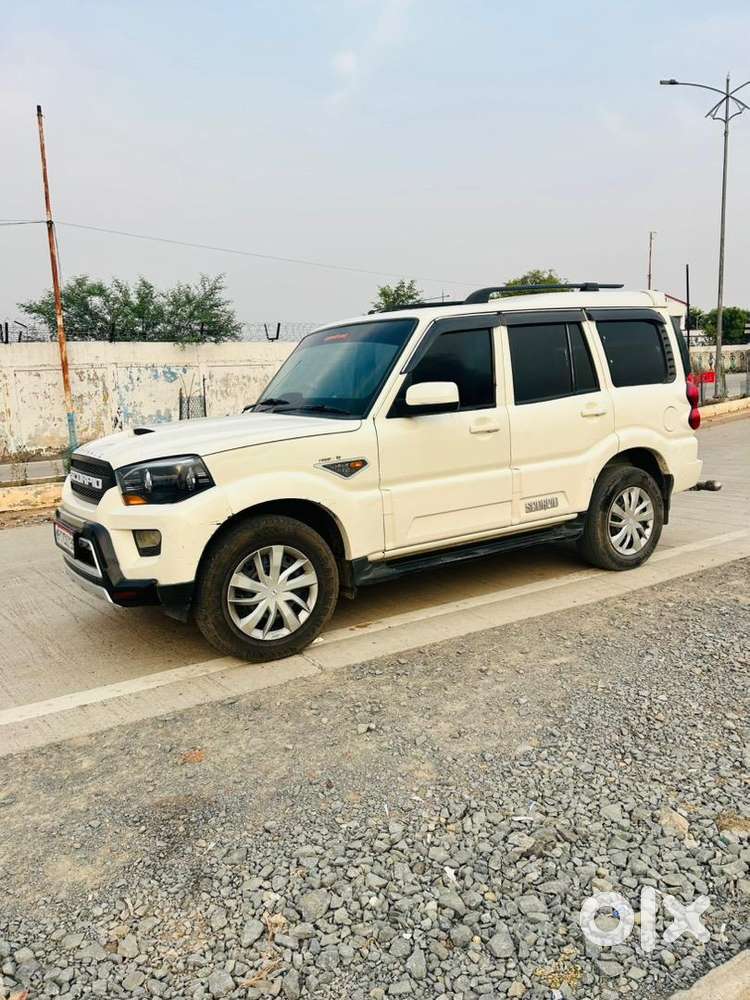 Mahindra Scorpio 2016 Diesel Well Maintained
