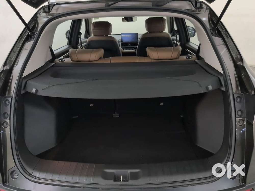 Honda Elevate Zx Cvt, 2023, Petrol