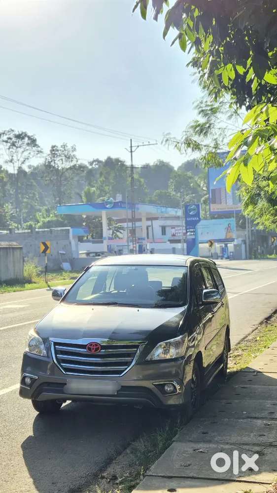 Toyota Innova 2.5 V 2011