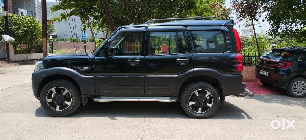 Mahindra Scorpio Classic 2.2 S Mt 9 Str, 2023, Diesel