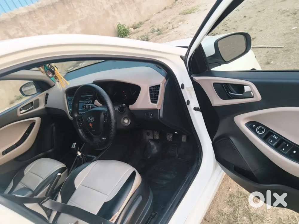 Hyundai I20 2015 Diesel 110000 Km Driven