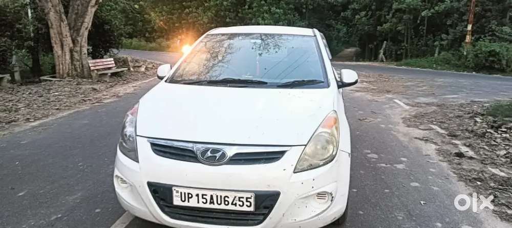 Hyundai I20 [2011] ओमनी