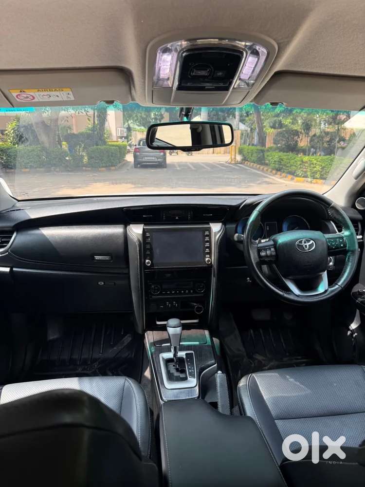 Toyota Fortuner 4x2 At 2.7 Petrol, 2024, Petrol