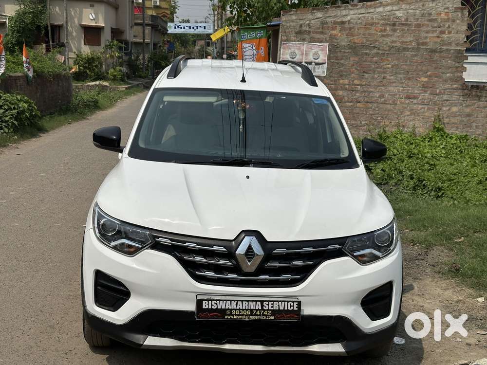 Renault Triber Rxt, 2023, Petrol