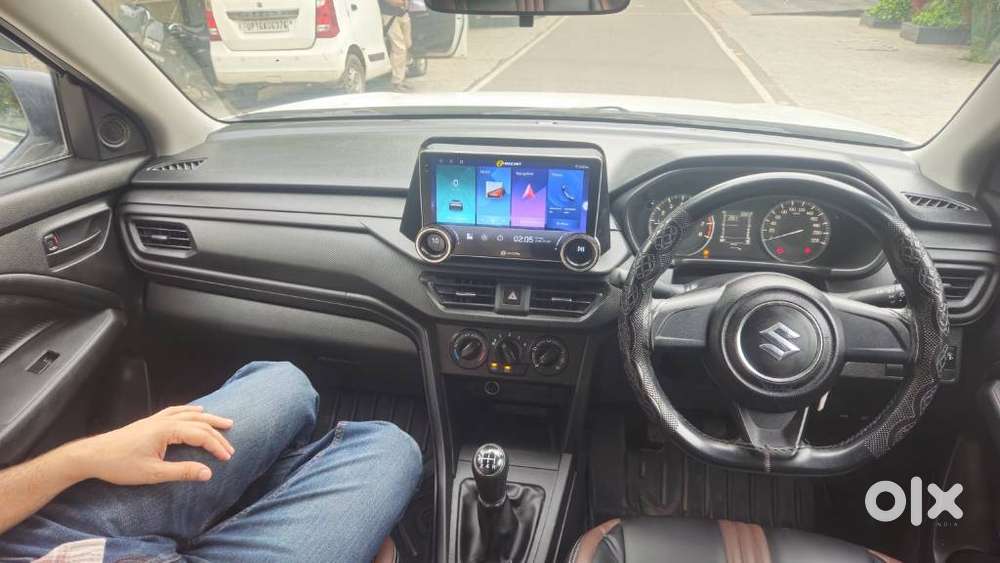 Maruti Suzuki Brezza 1.5 Lxi Cng, 2024, Cng & Hybrids