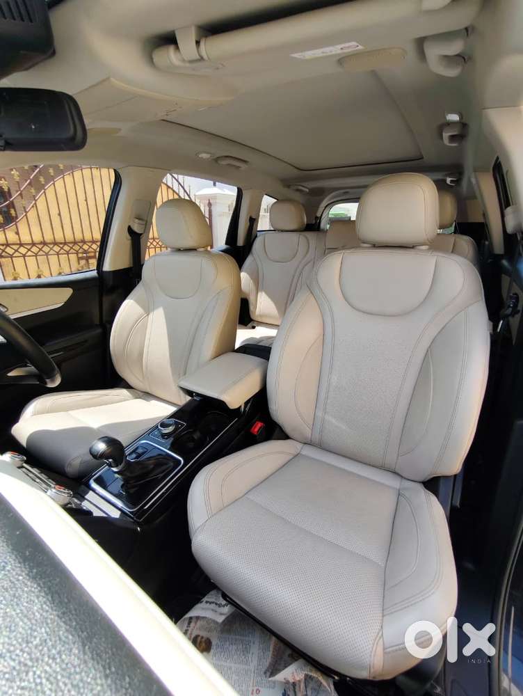 Mahindra Xuv700 2.2 Ax 7 Diesel At Str, 2022, Diesel
