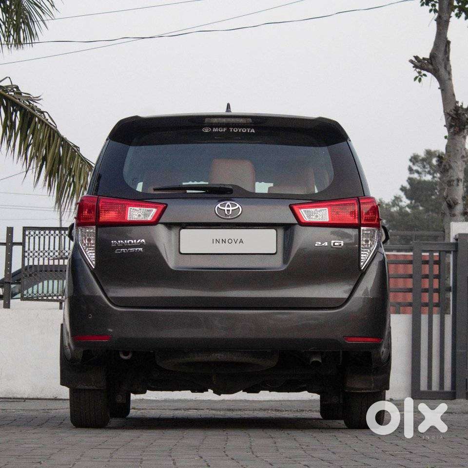 Toyota Innova Crysta