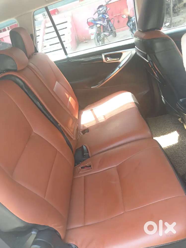Toyota Innova Crysta 2017 Diesel 125000 Km Driven
