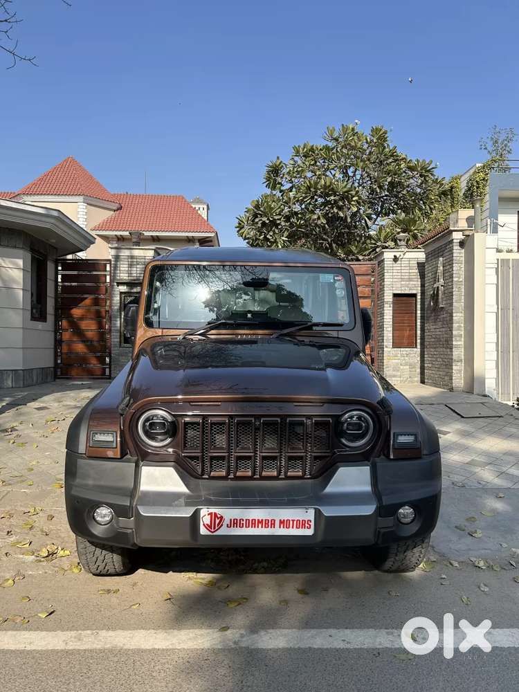 Mahindra Thar Roxx, 2025, Petrol