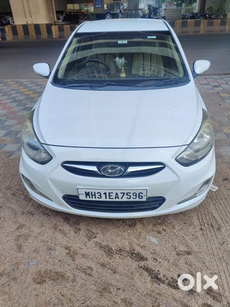 Hyundai Fluidic Verna 2013 Petrol Manual
