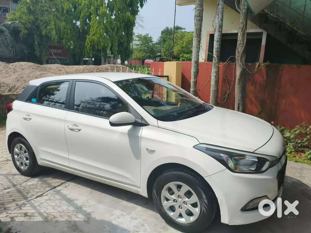 Hyundai I20 Petrol Well Maintained And In Excellent Condition