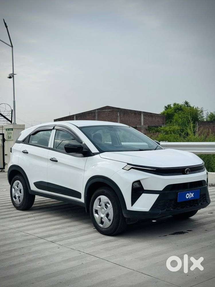 Tata Nexon Smart 1.2 Revotron Petrol 5 Mt, 2024, Petrol
