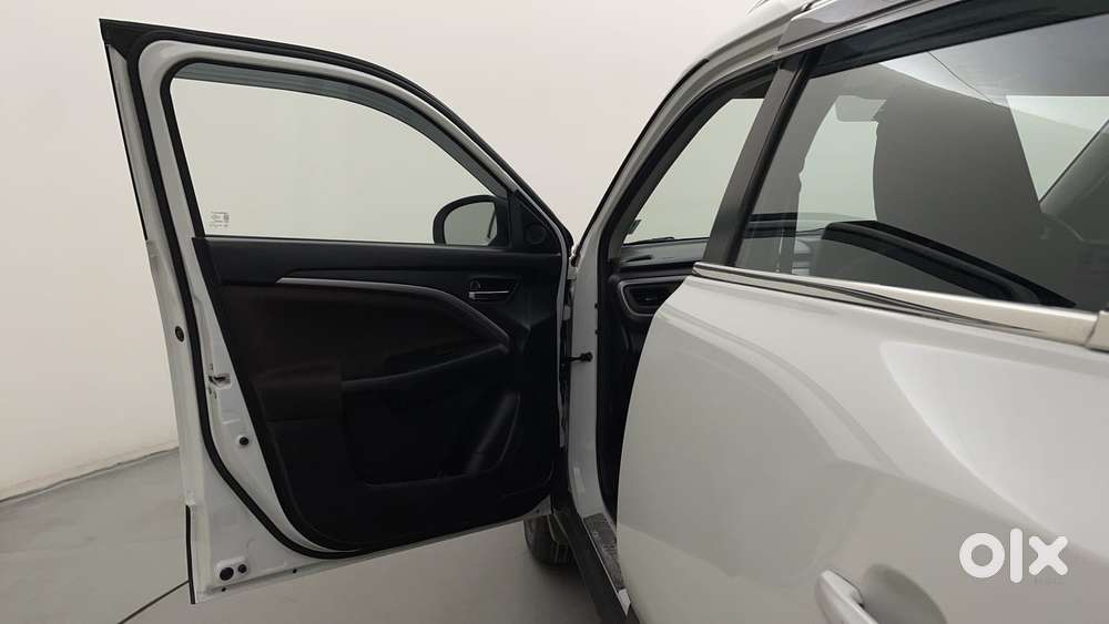 Maruti Suzuki Vitara Brezza 1.5 Zxi At, 2024, Petrol