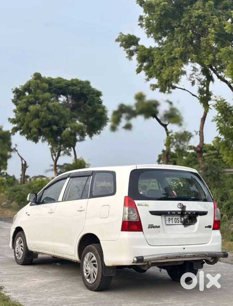 Toyota Innova 2013 Diesel 145000 Km Driven