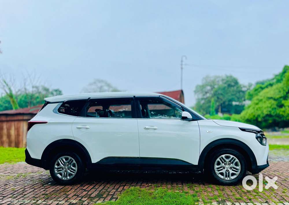 Kia Carens 1.5 Premium 7 Str, 2022, Petrol