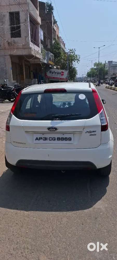 Ford Figo 2013 Diesel 160000 Km Driven