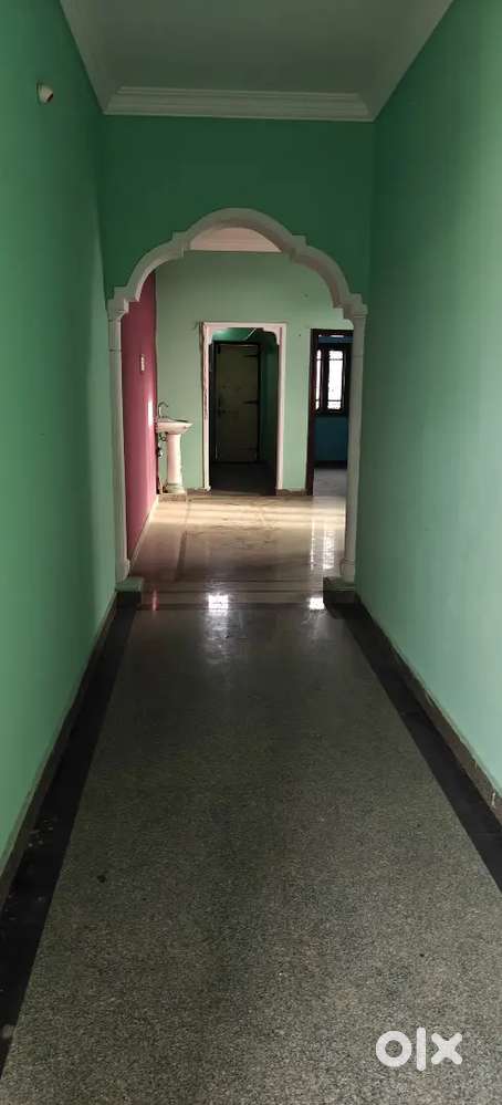 To-let for 2 floors