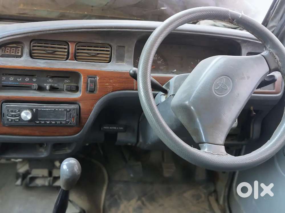 Totota Qalius 2004 Model Onlay For Sell All Part