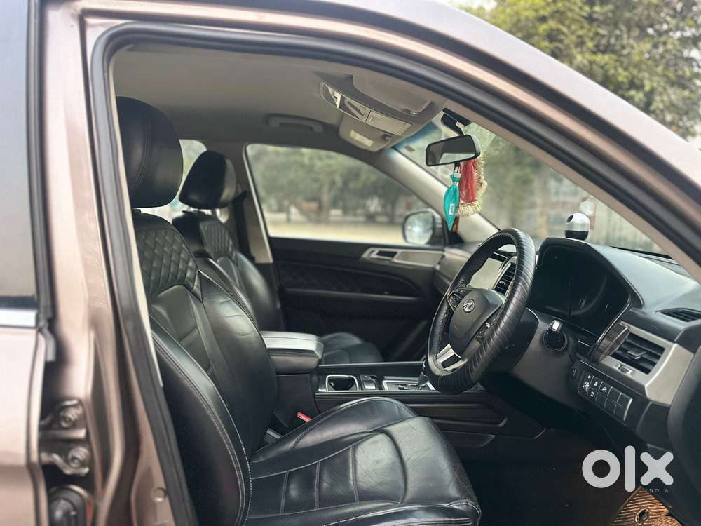 Mahindra Alturas G4 4x2 At, 2020, Diesel