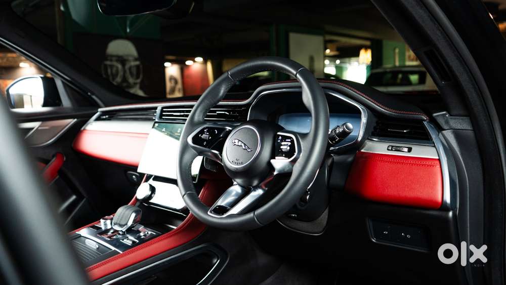 Jaguar F-pace 2.0 R Dynamic S, 2025, Petrol