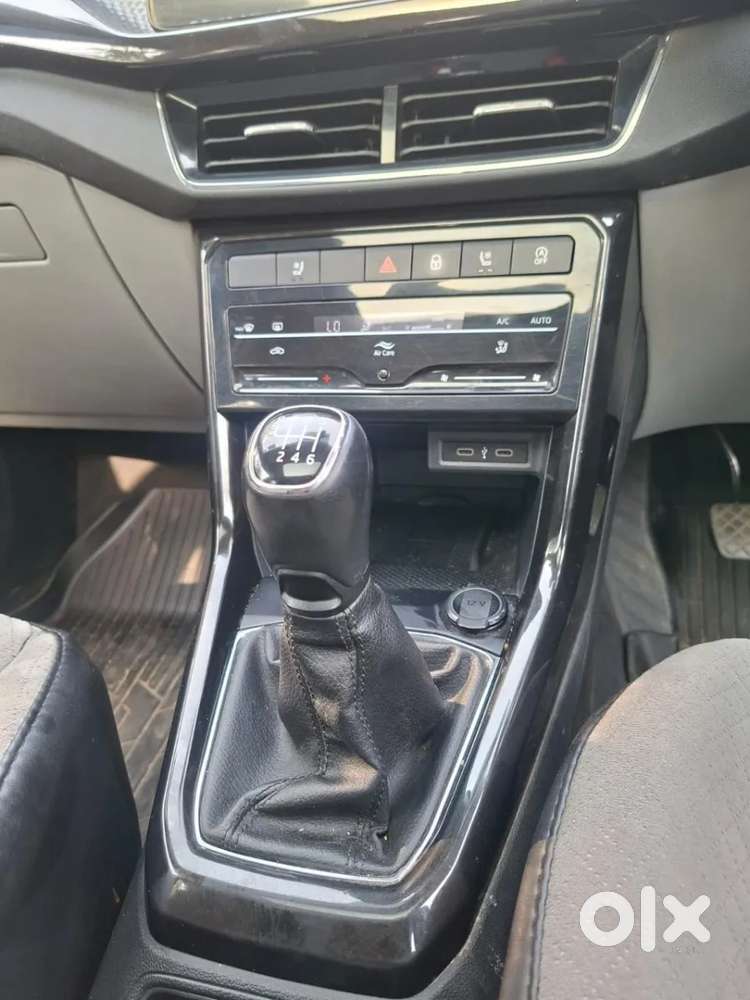 Skoda Kushaq Style 1.0l Tsi At, 2024, Petrol