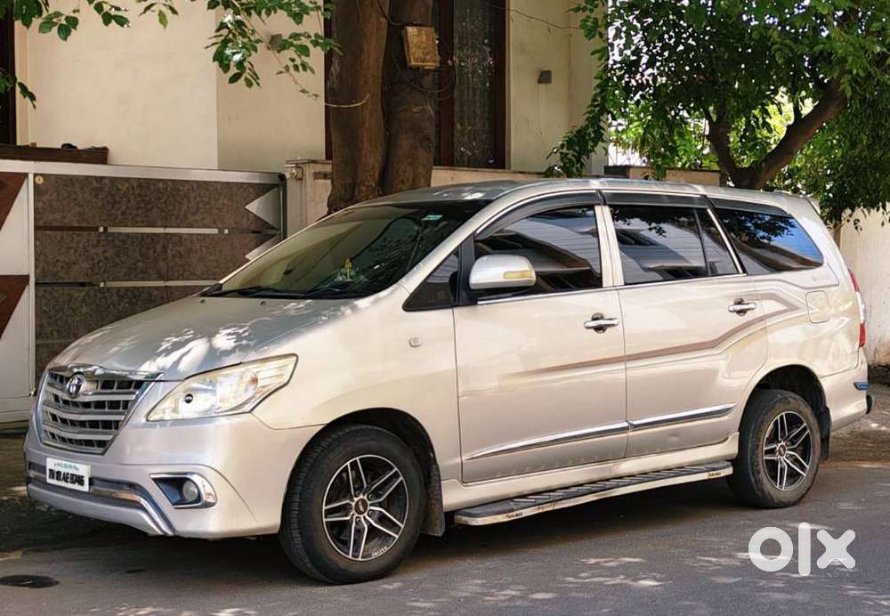Toyota Innova 2.5 G (diesel) 8 Seater, 2015, Diesel