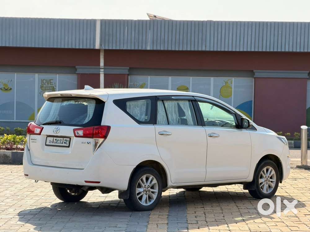 Toyota Innova Crysta 2017 2.4v