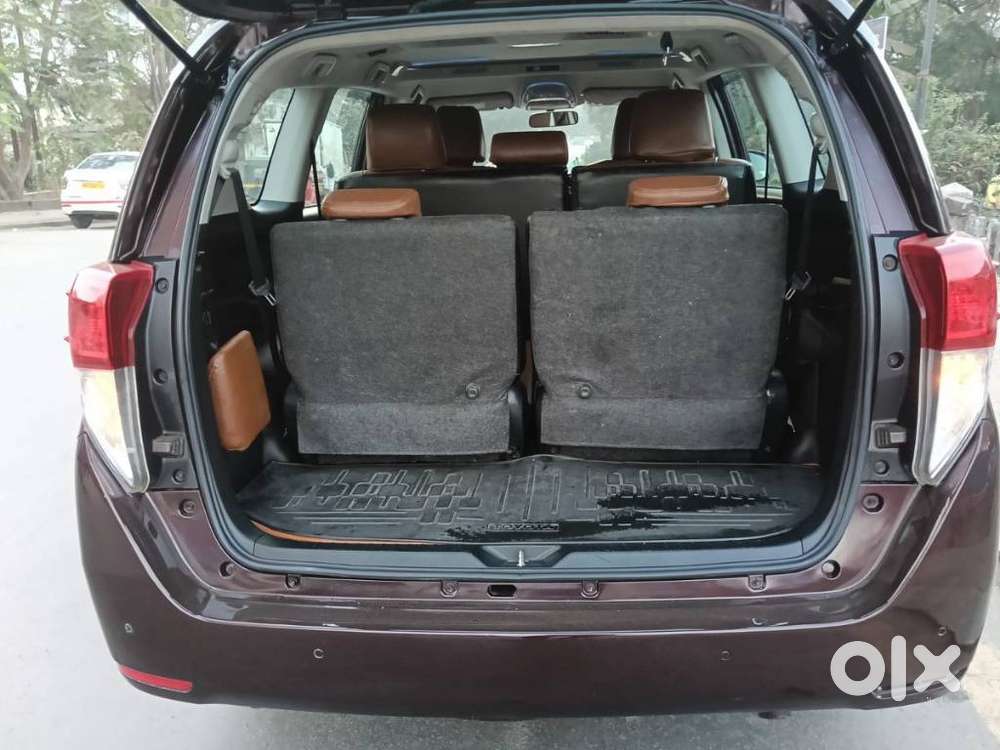 Toyota Innova Crysta