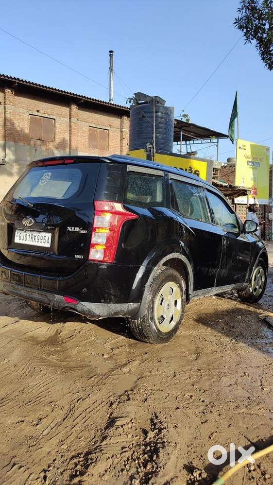 Mahindra Xuv500 2015