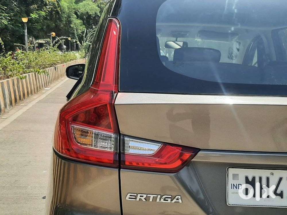Maruti Suzuki Ertiga 2022-2023 Vxi Cng, 2022