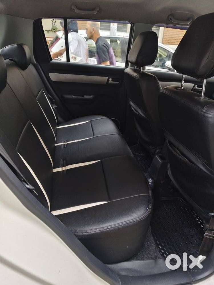 Maruti Suzuki Swift Vxi Optional, 2011, Petrol