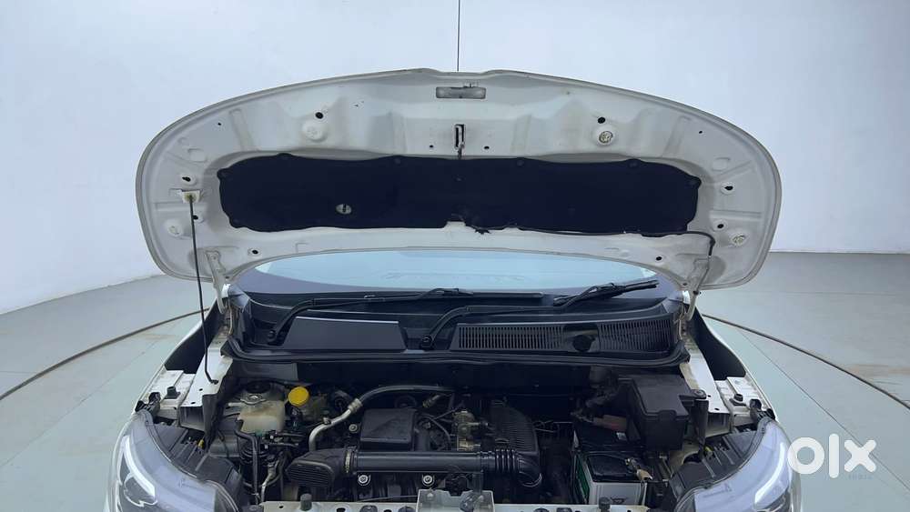 Renault Triber Rxz Easy-r Amt, 2023, Petrol