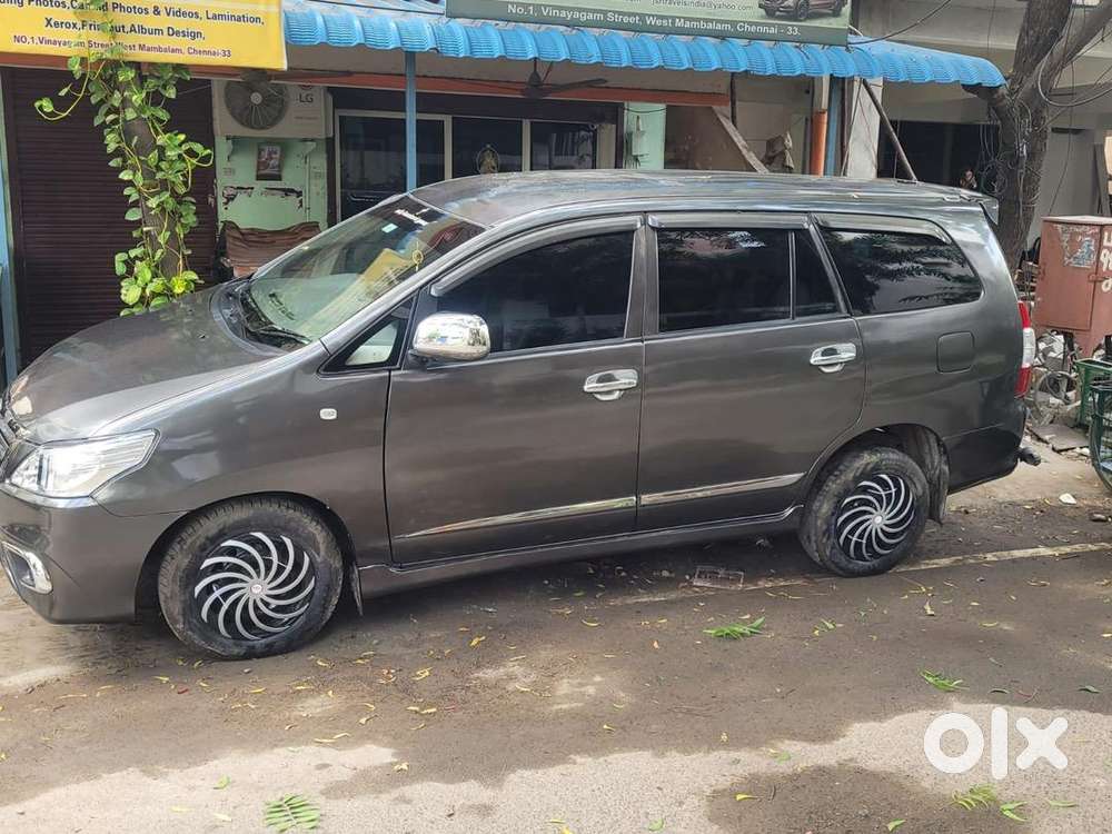 Toyota Innova 2011 Diesel Well Maintained