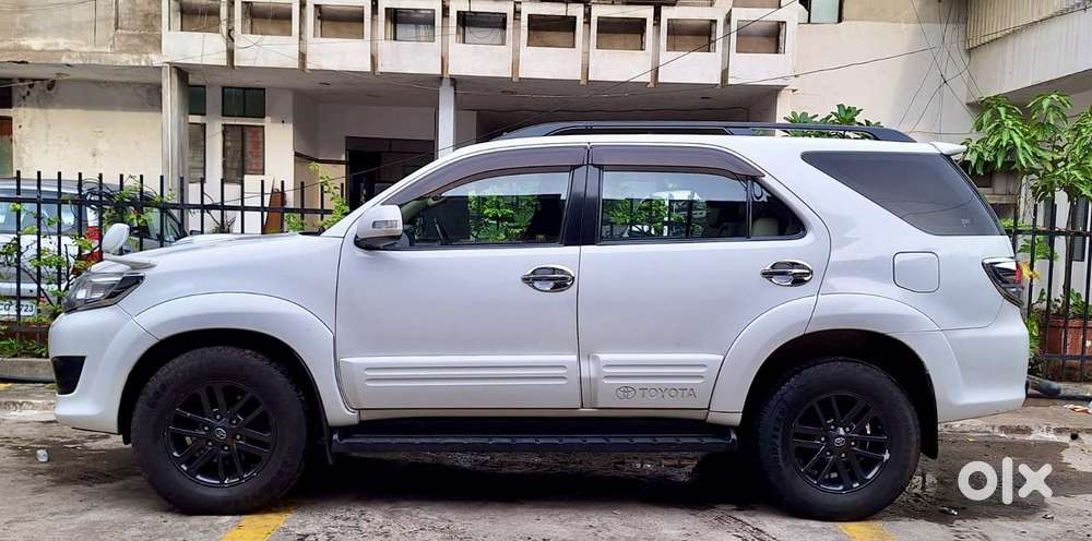 Toyota Fortuner 4x2 At, 2013, Diesel