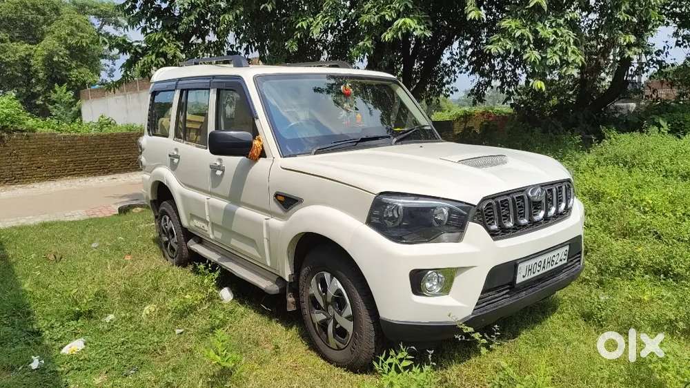 Mahindra Scorpio 2017 Diesel Manual