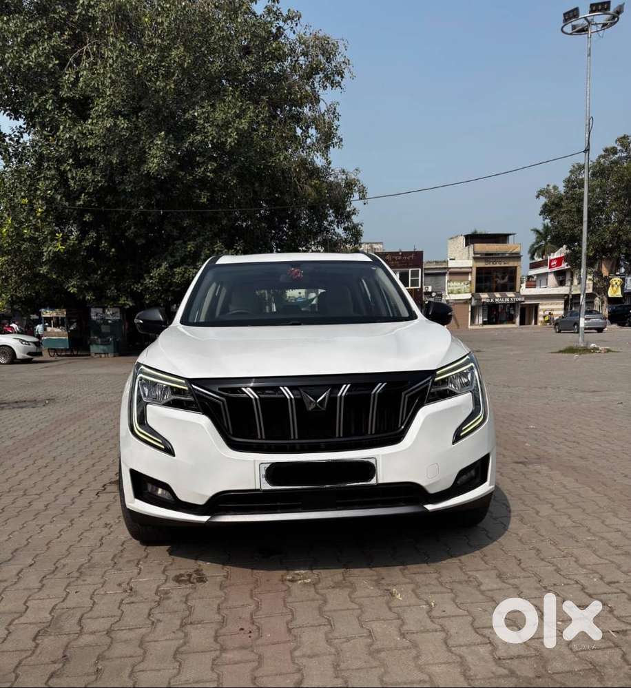 Mahindra Xuv700 Ax5 2023