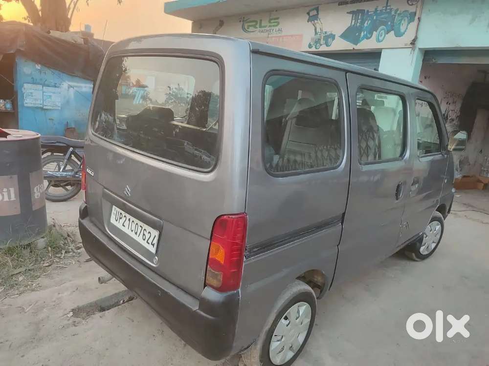 Maruti Suzuki Eeco 2022 Cng & Hybrids 100000 Km Driven