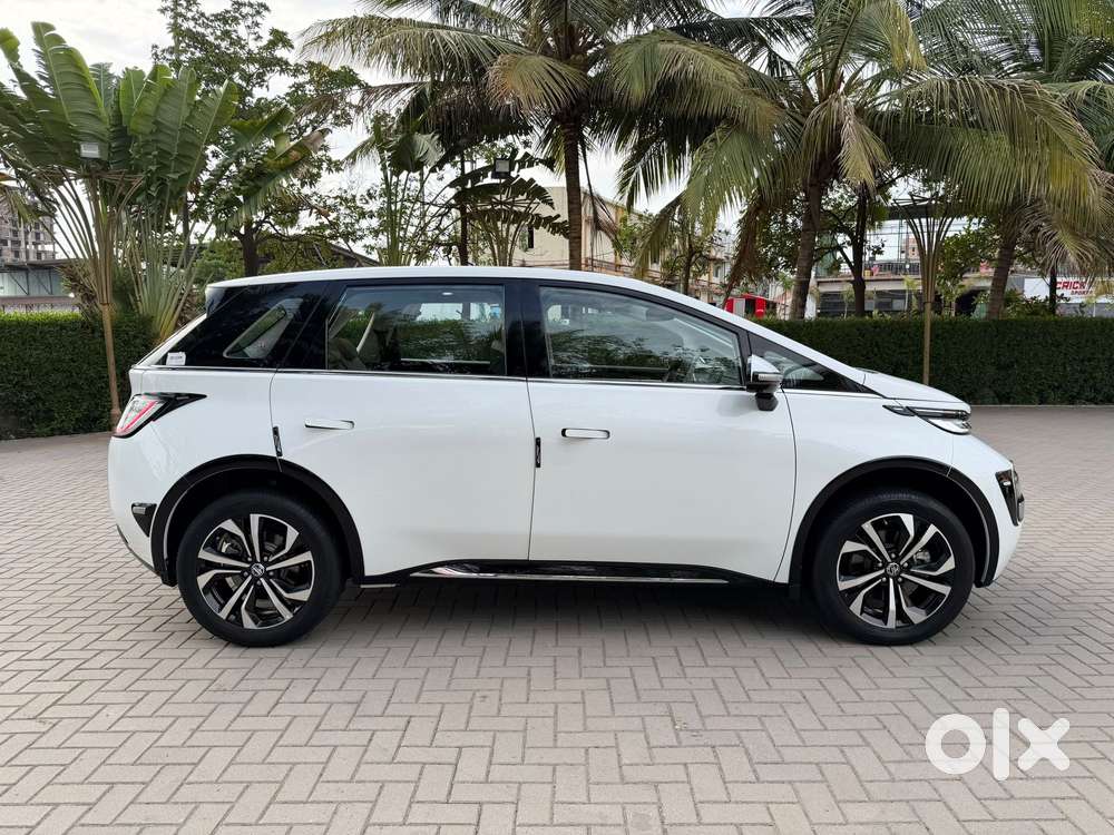 Mg Windsor Ev Essence, 2025, Electric