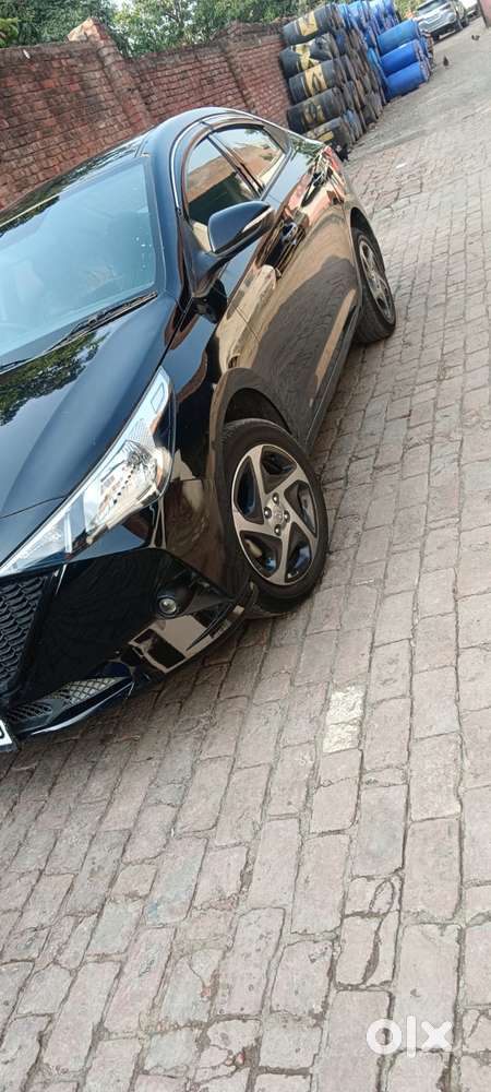 Hyundai Verna 1.5 Sx (o) Turbo Petrol Mt Dual Tone, 2023, Petrol