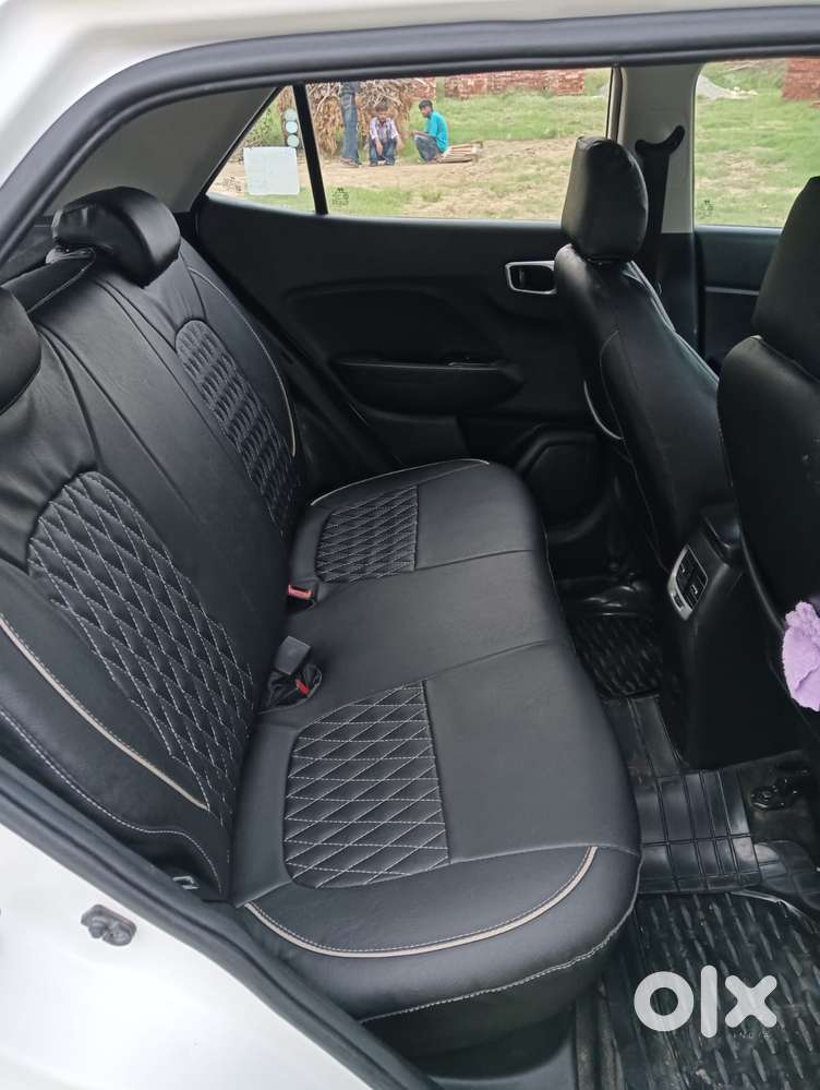 Hyundai Venue 1.2 S Plus, 2022, Petrol
