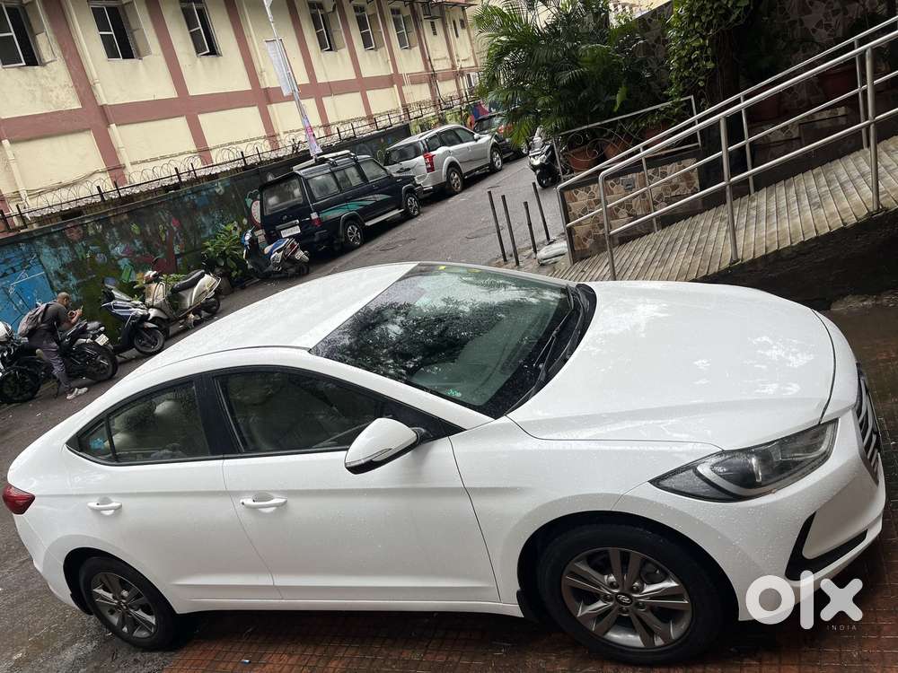 Hyundai New Elantra [2019-2022] 2.0 Sx Petrol Mt, 2019, Petrol